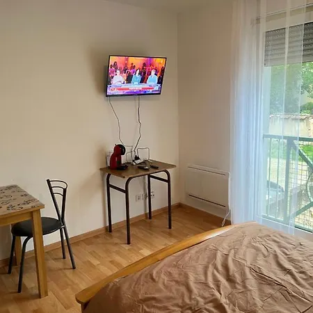 Studio Proche Gare Avec Parking Prive N°21 شقة